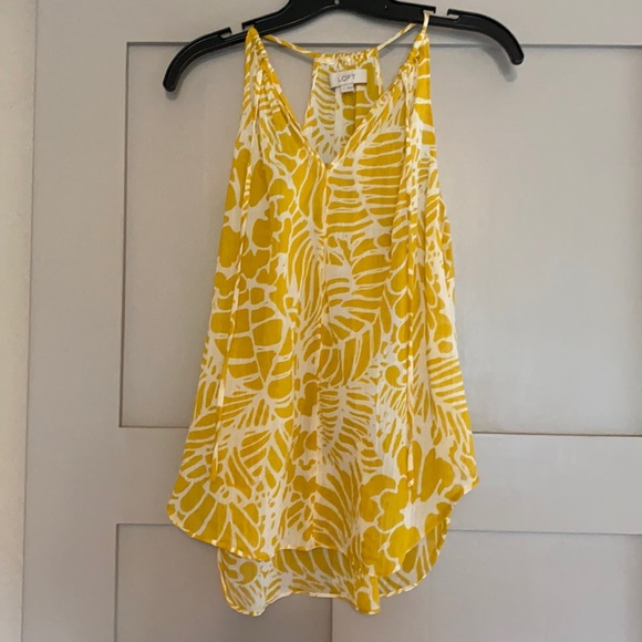 Summery yellow tank